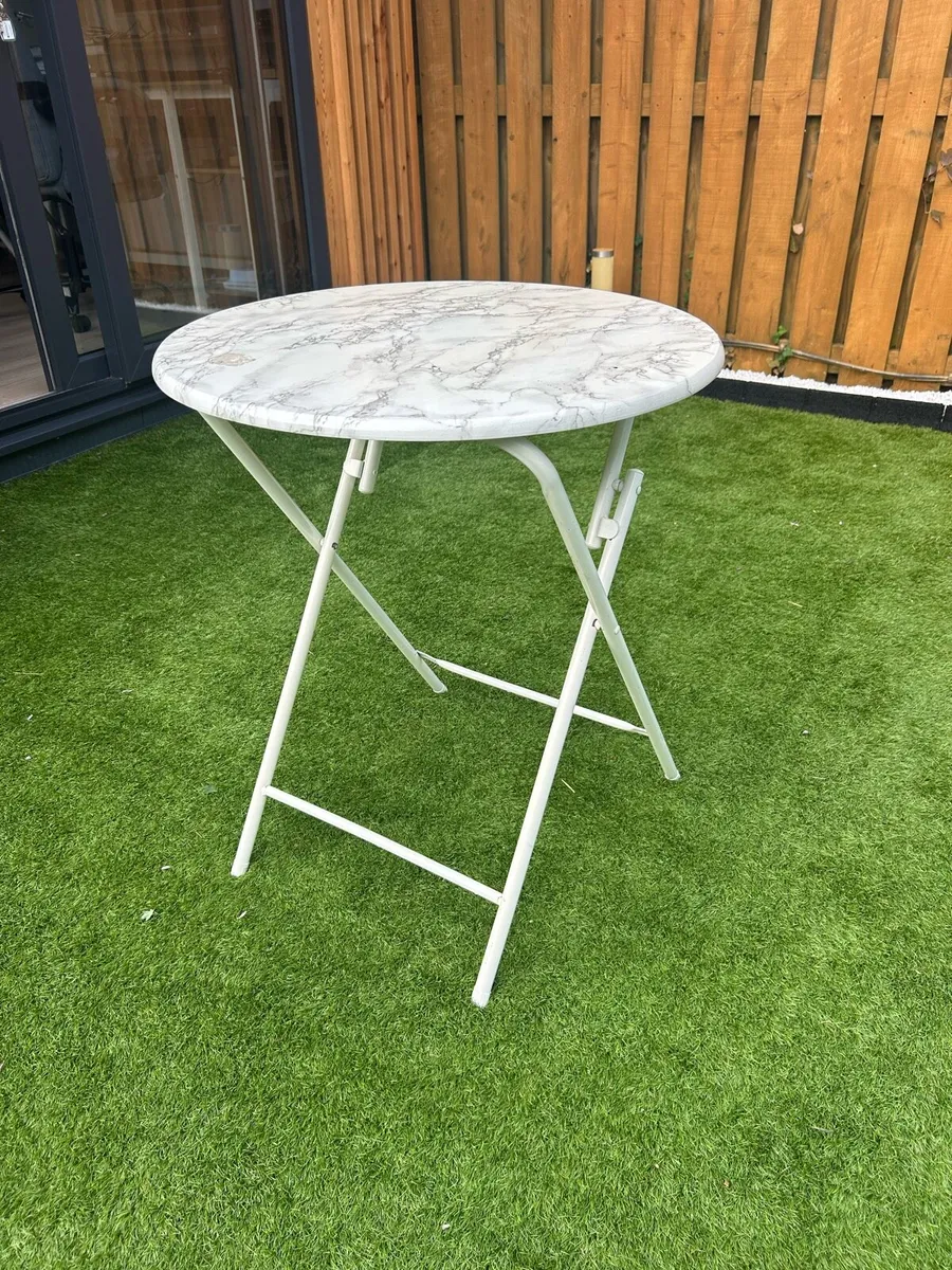 Foldable Round Table – Marble Look - Image 1