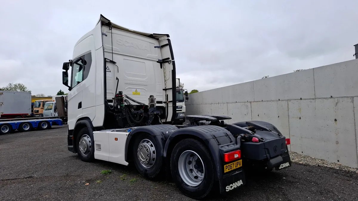 2017 Scania R450 - Image 4