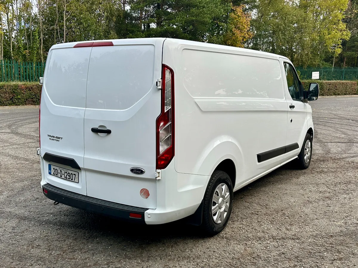 Ford Transit Custom 300 2.0 TD LWB - Image 4