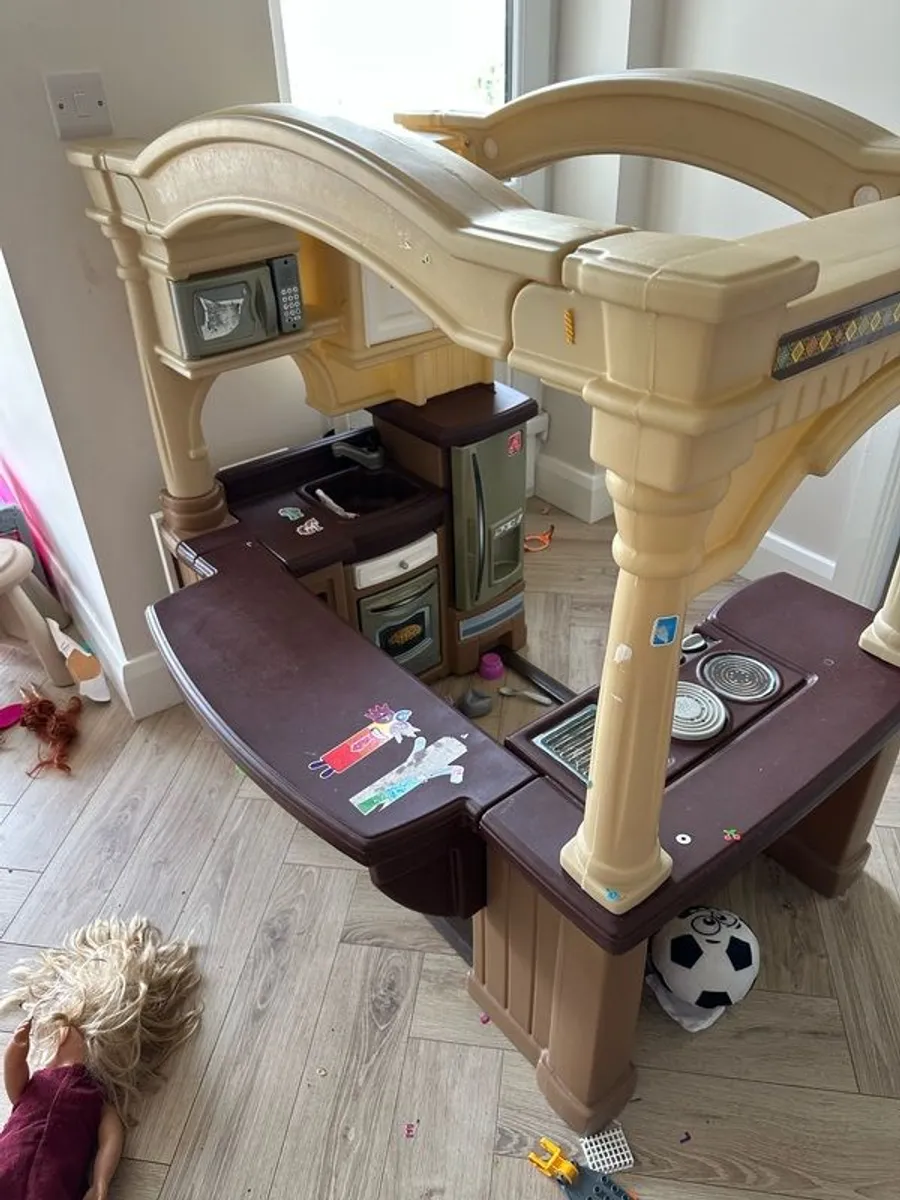 step 2 kids kitchen - Image 1