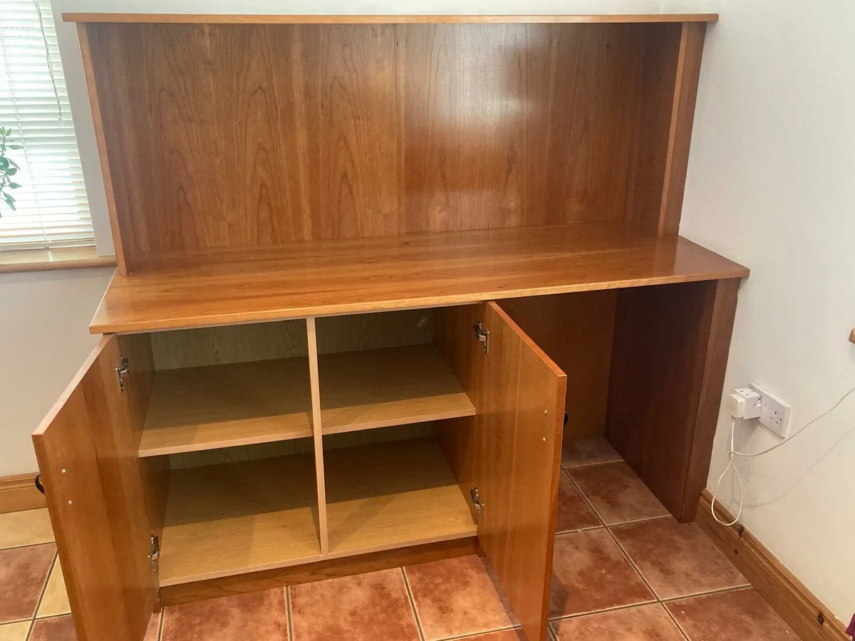 Country style office table - Image 1