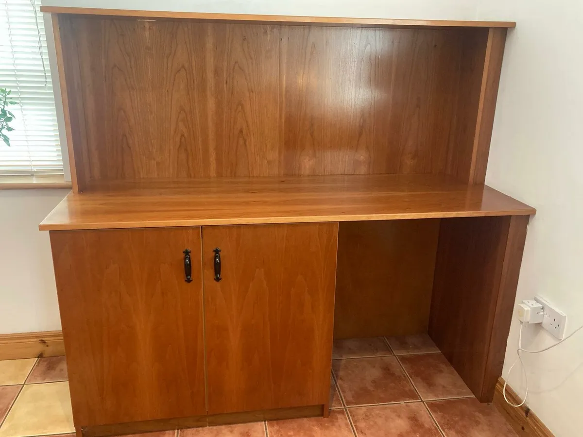 Country style office table - Image 2