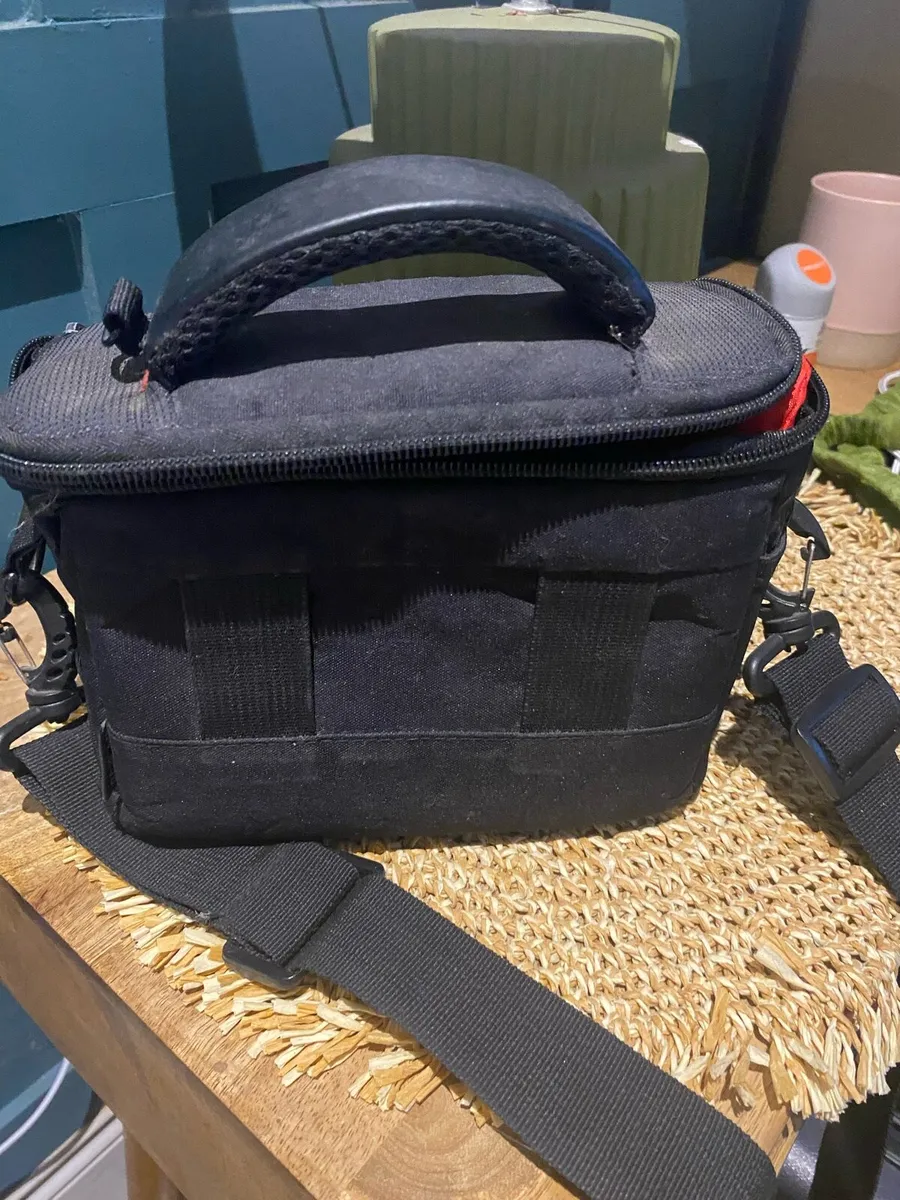 Nikon D5300 camera - Image 2