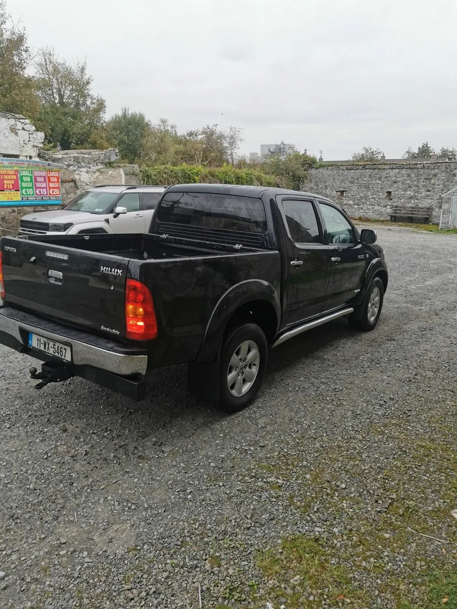 Toyota Hilux 3.0 diesel DOE 12 /25 - Image 3