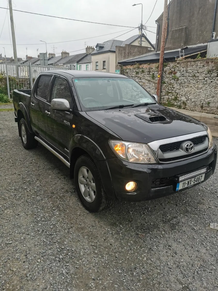 Toyota Hilux 3.0 diesel DOE 12 /25 - Image 4