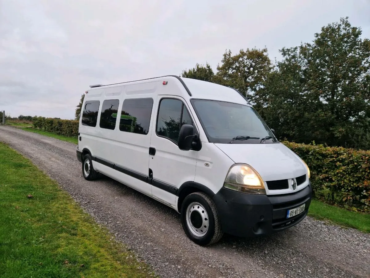 05 Renault master Camper - Image 1