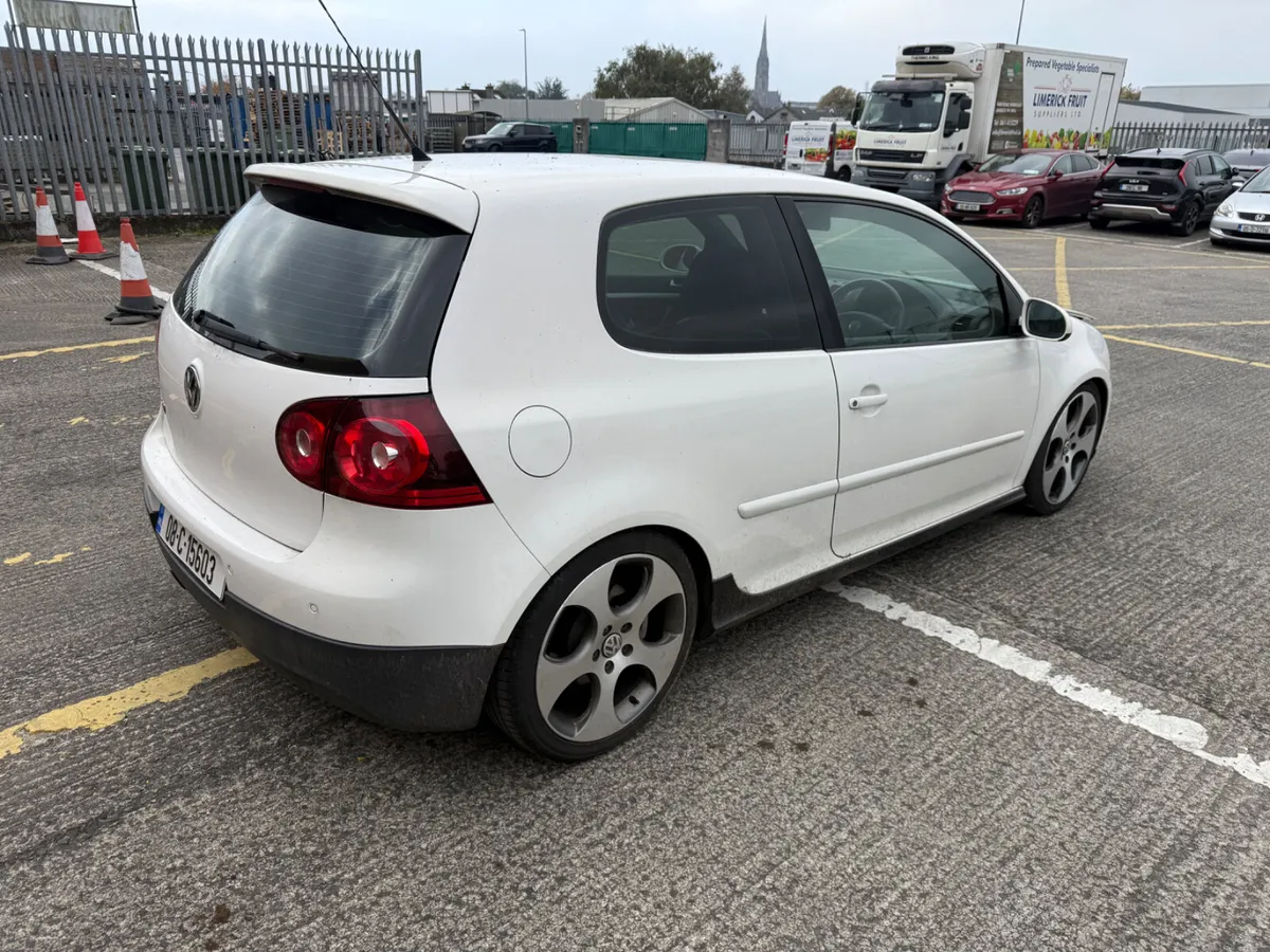 VW GOLF GTI - Image 4