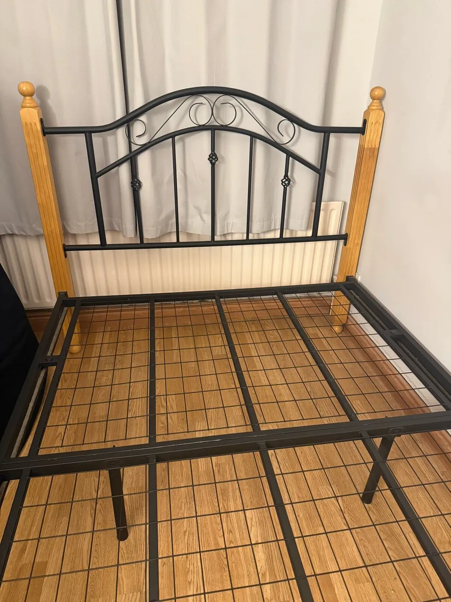 Double bed frame - Image 1