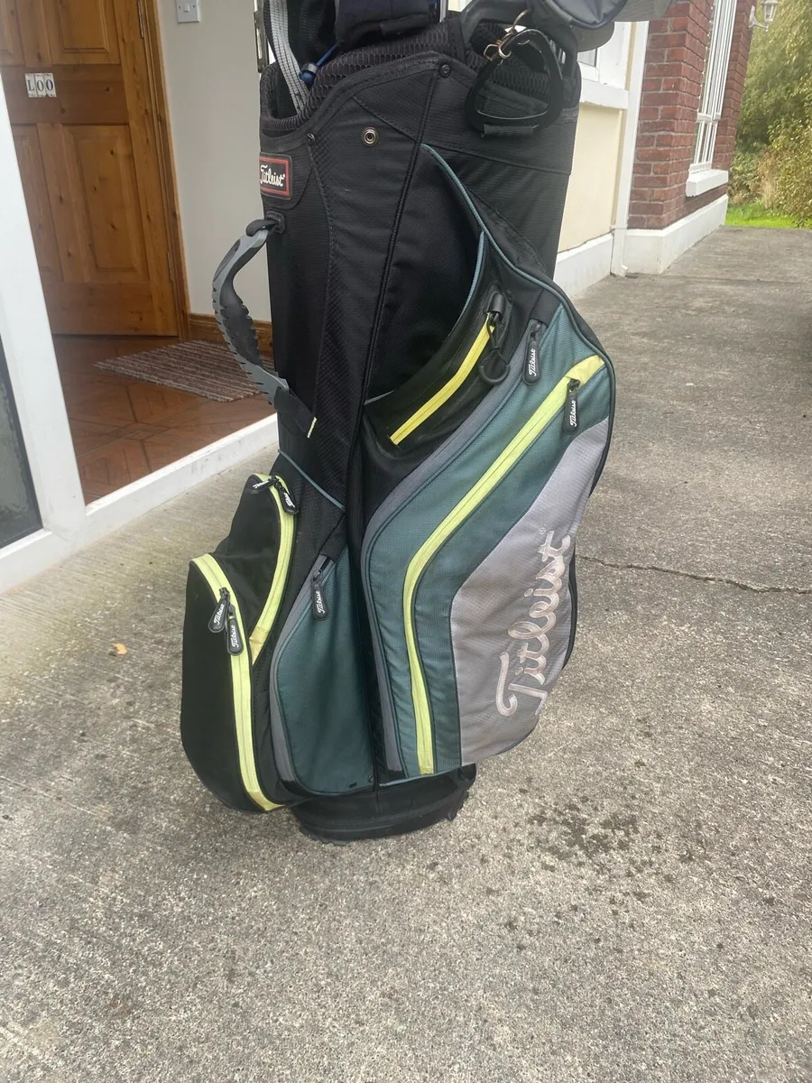 Titleist golf bag - Image 2