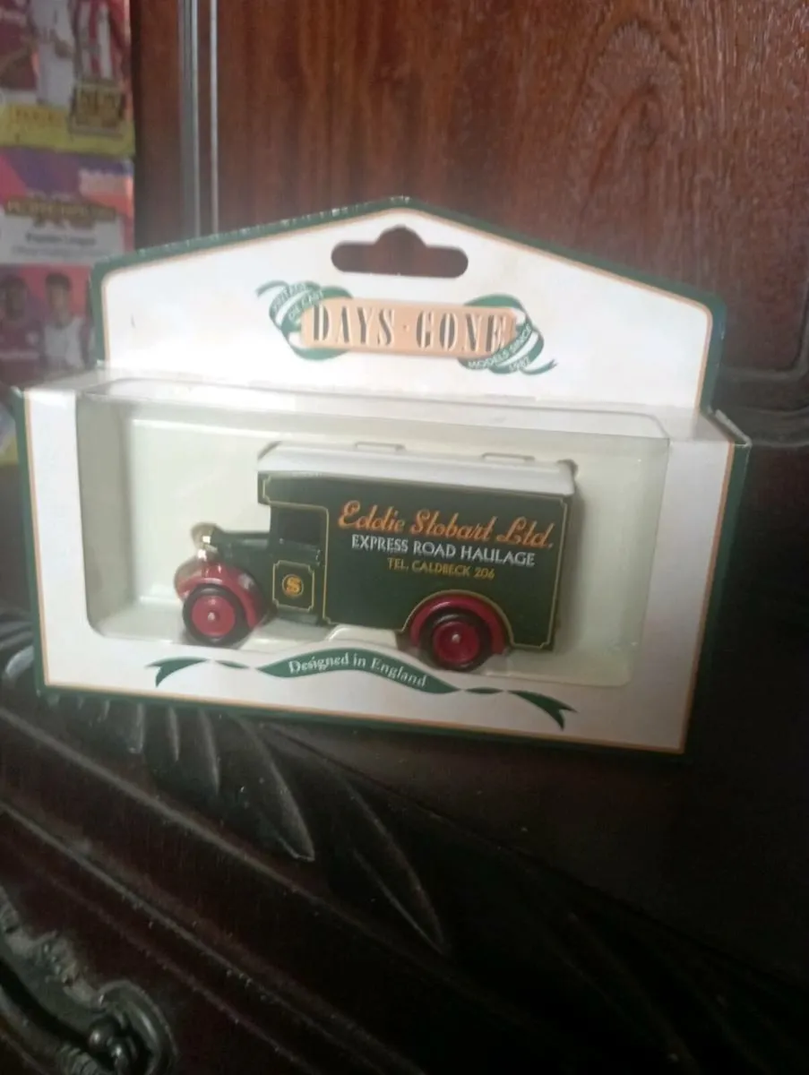 EDDIE STOBART DELIVERY TRUCKS 🚚 DIE -CAST MODLES. - Image 2