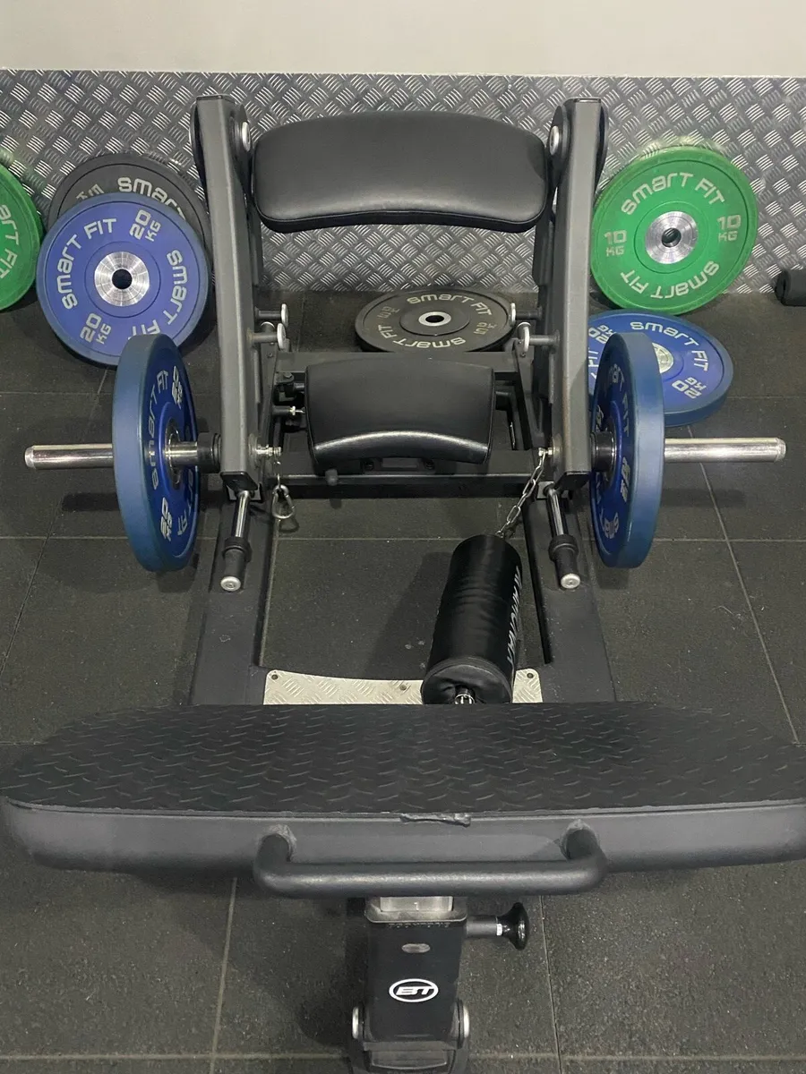 Hip thrust machine - Image 2