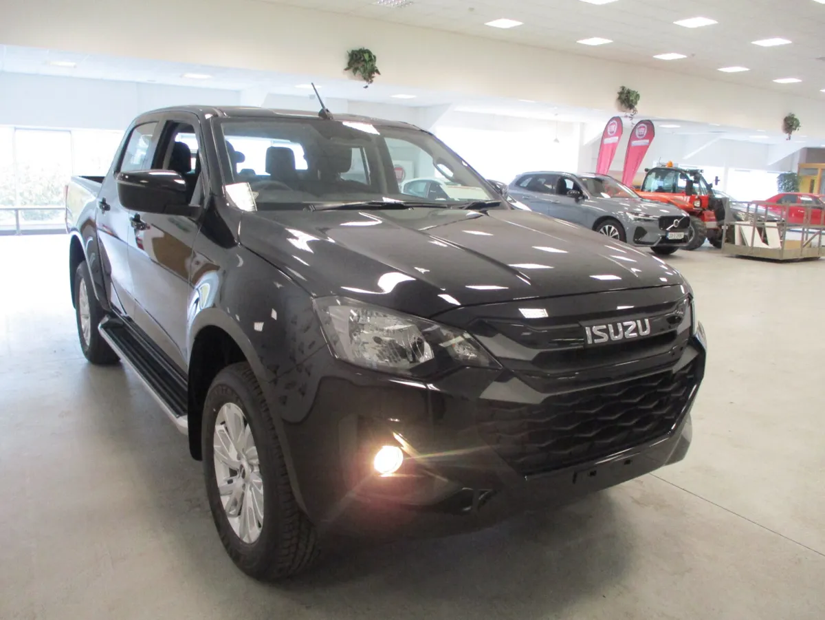 2025 ISUZU D-MAX CREW CAB L 4X4 - Image 3