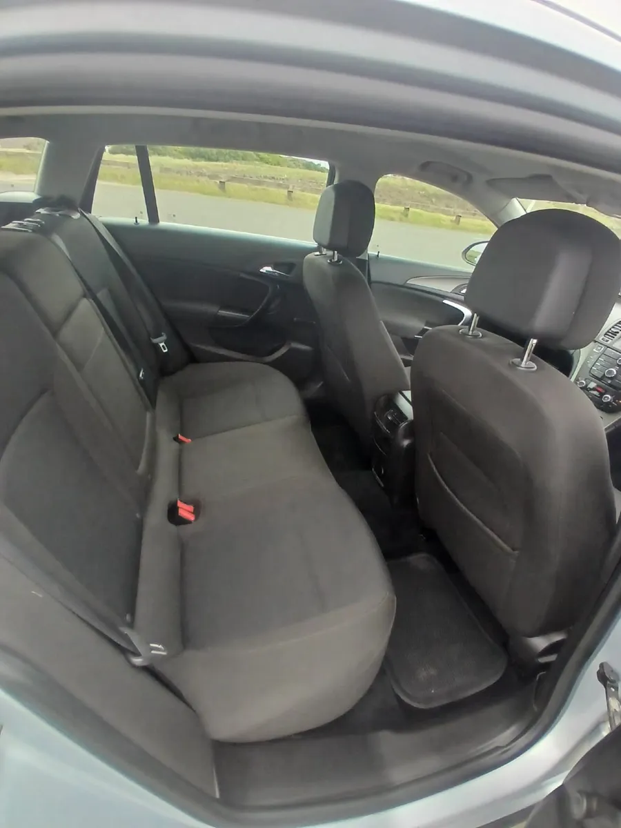Vauxhall Insignia 2012 - Image 3