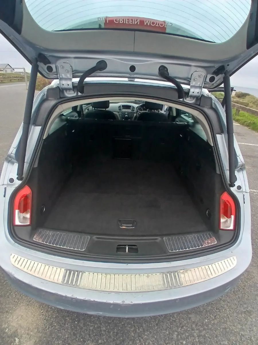 Vauxhall Insignia 2012 - Image 4