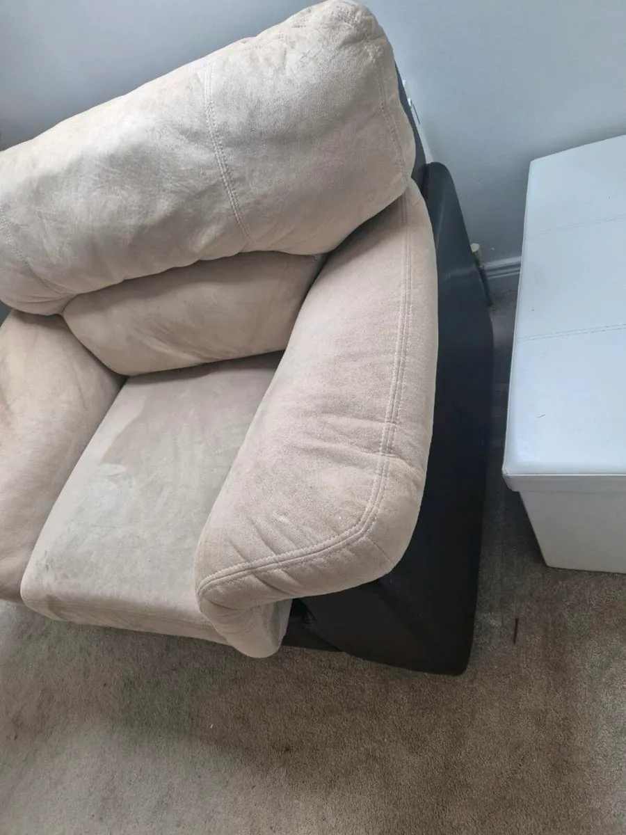 Armchair - Image 4