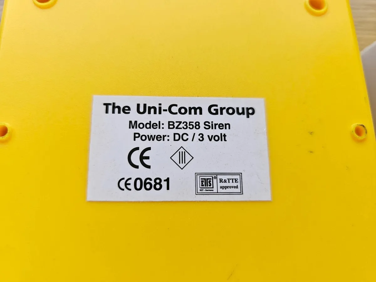 Unicom Portable wireless PIR burglar alarm. - Image 2