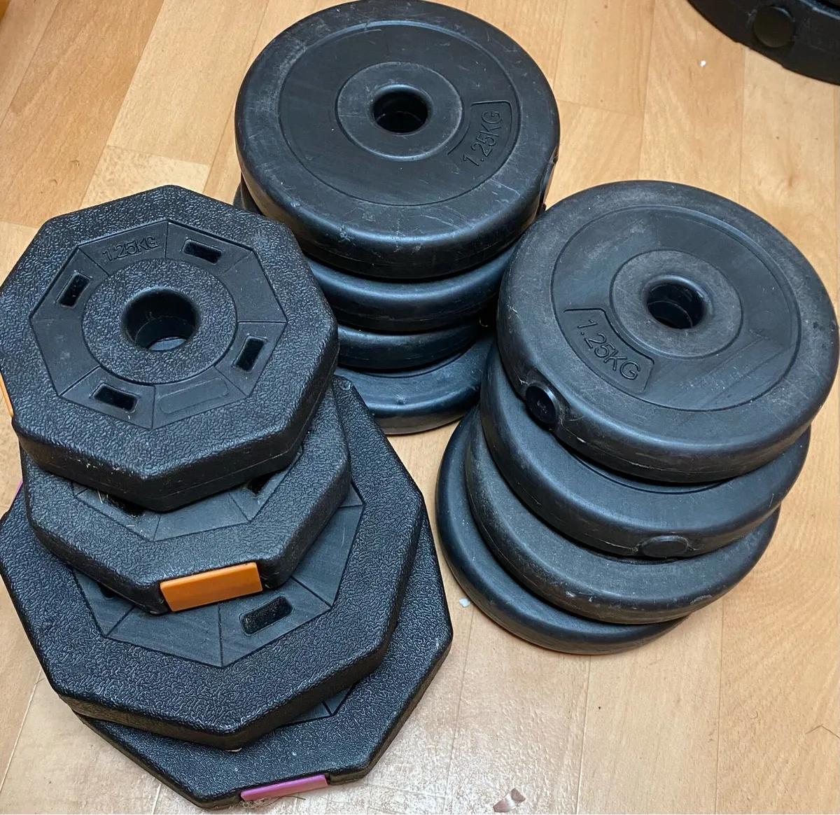 Gym weights and dumbbells - Image 1