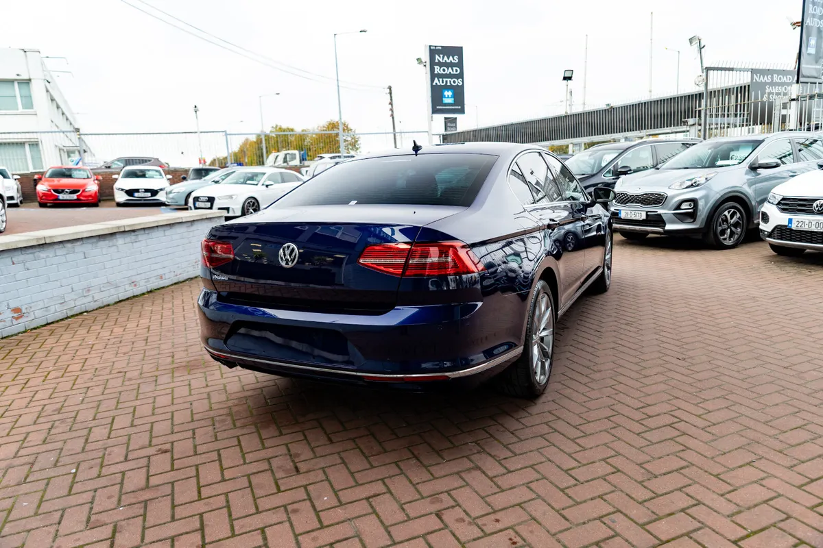 VOLKSWAGEN PASSAT 2.0TDI HIGHLINE 4DR SALOON AUTO - Image 3