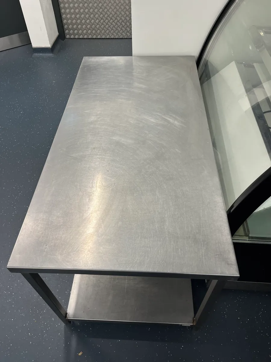 Stainless steel prep table