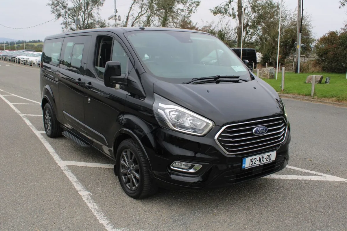 Ford Tourneo Bus 310L LTD 2.0 TDI - Image 1