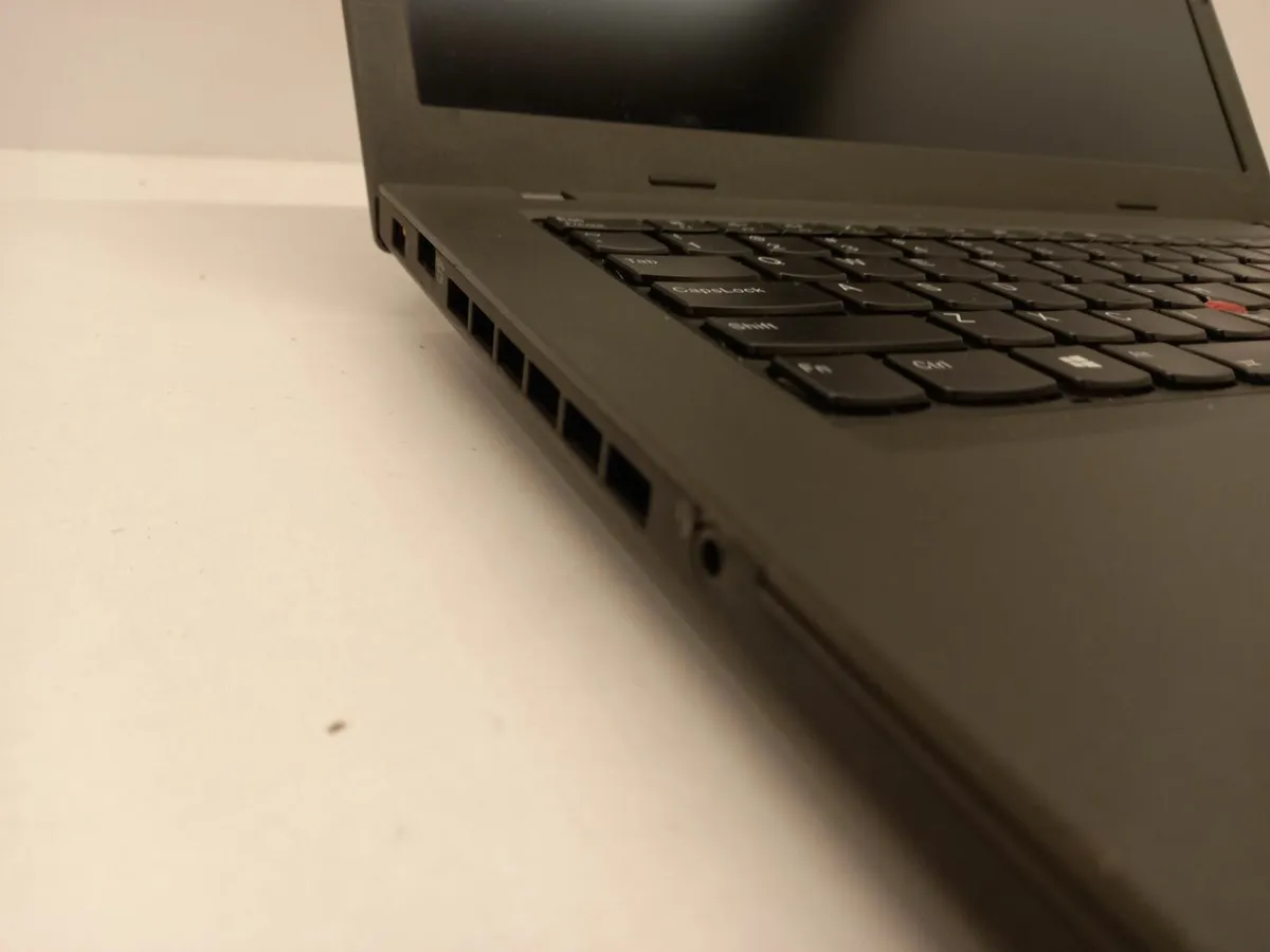 Online Auction Of A LENOVO ThinkPad T470p & More! - Image 2