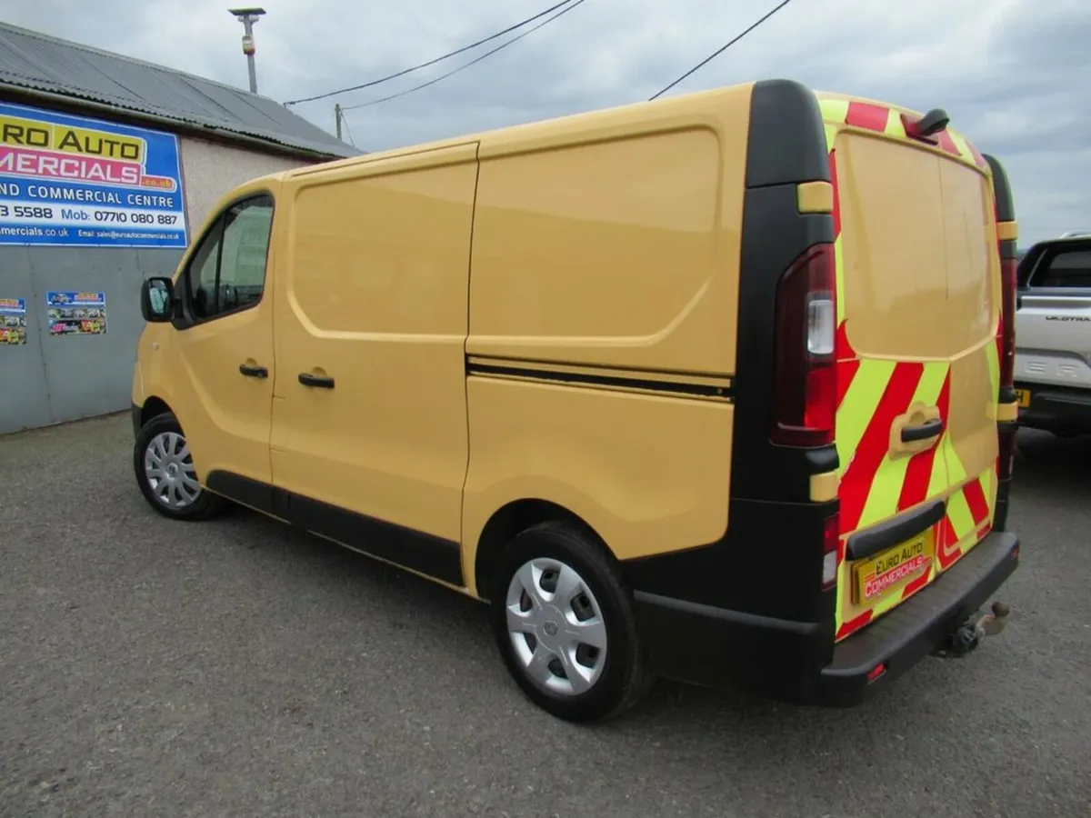 2.0 dCi ENERGY 28 Business Panel Van 5dr Diesel Ma - Image 2