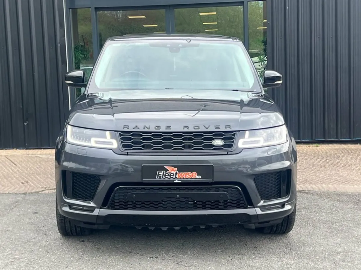 3.0 SD V6 Autobiography Dynamic SUV 5dr Diesel Aut - Image 2