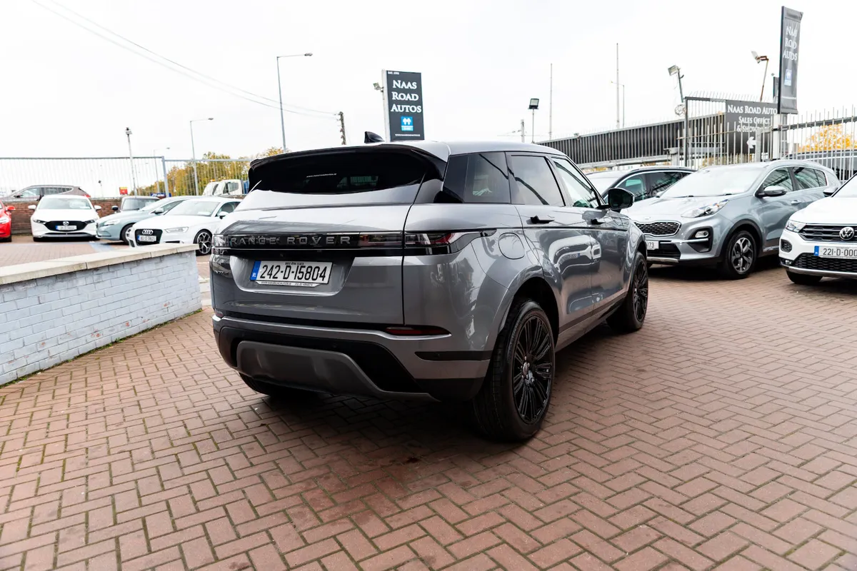 Land Rover Range Rover Evoque 2024 PLUG IN HYBRID - Image 3