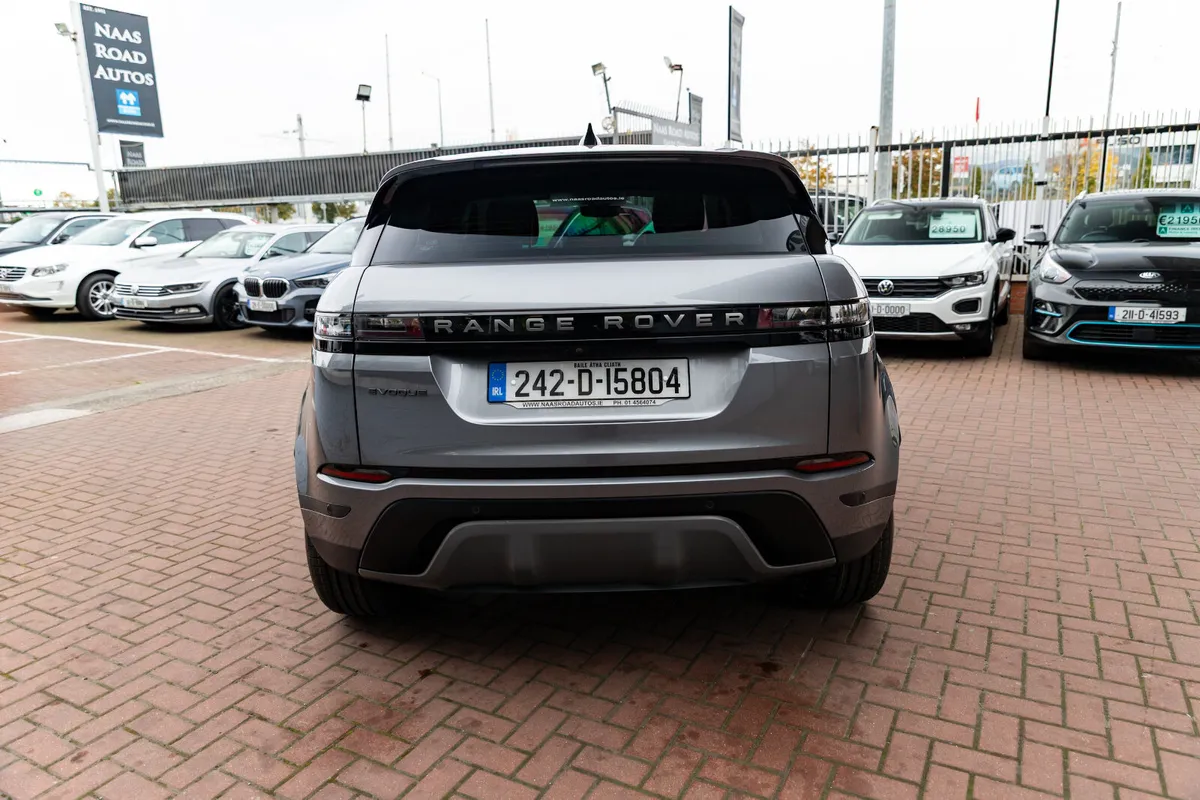 Land Rover Range Rover Evoque 2024 PLUG IN HYBRID - Image 4