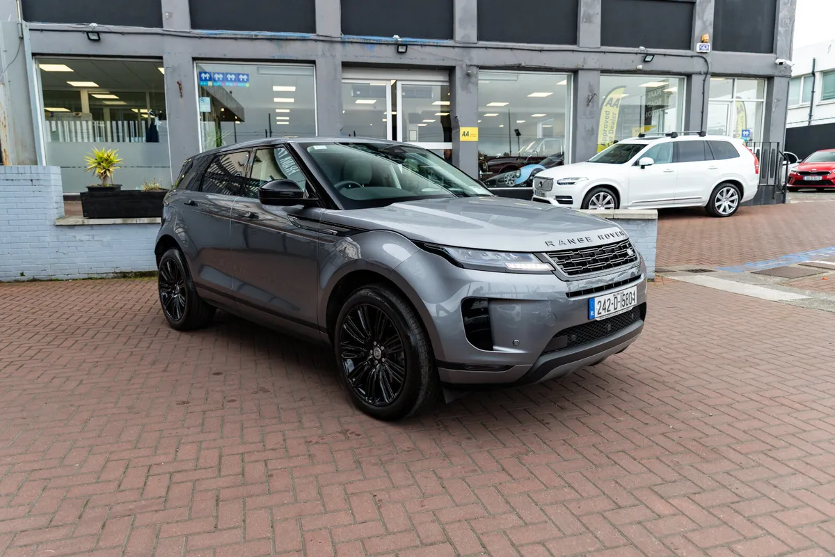 Land Rover Range Rover Evoque 2024 PLUG IN HYBRID - Image 1