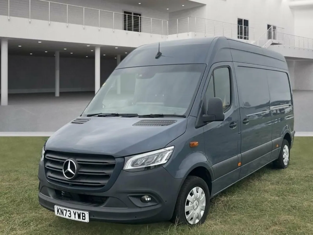 2.0 315 CDI Premium Panel Van 5dr Diesel Manual FW - Image 2