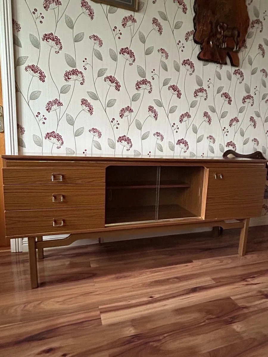 Living room unit - Image 1