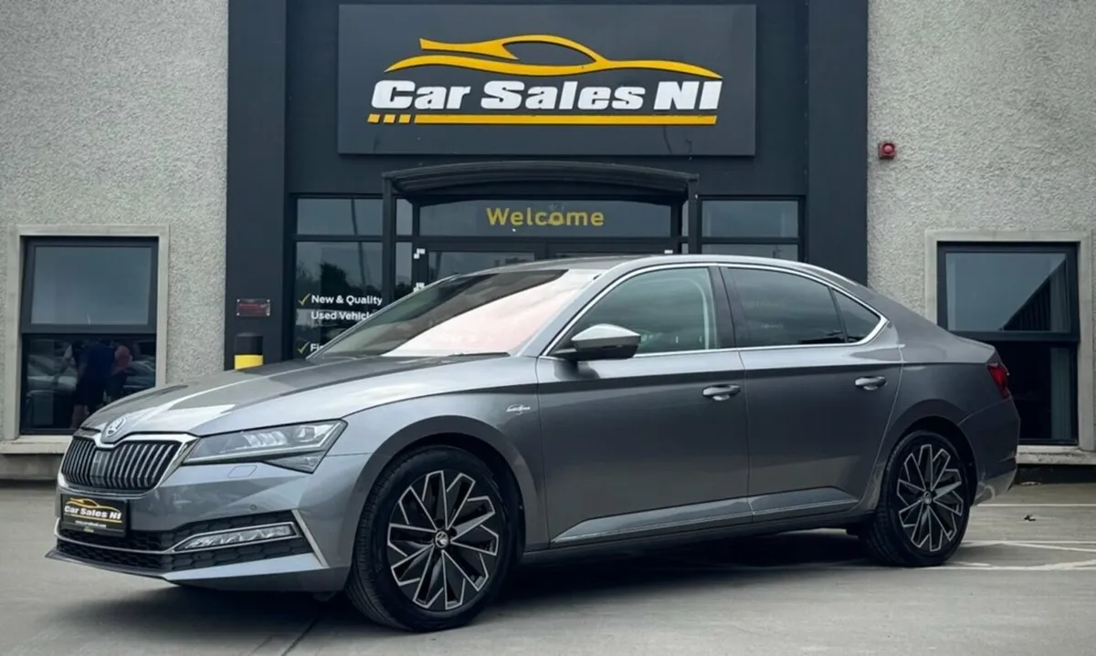 2.0 TDI Laurin & Klement Hatchback 5dr Diesel DSG - Image 2