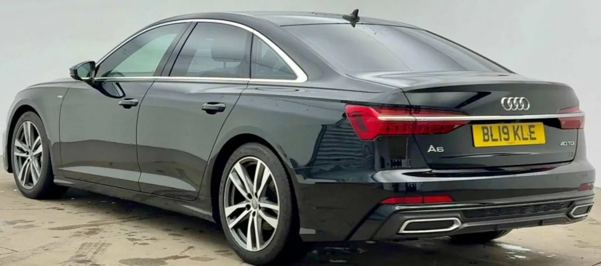 2.0 TDI 40 S line Saloon 4dr Diesel S Tronic Euro - Image 3