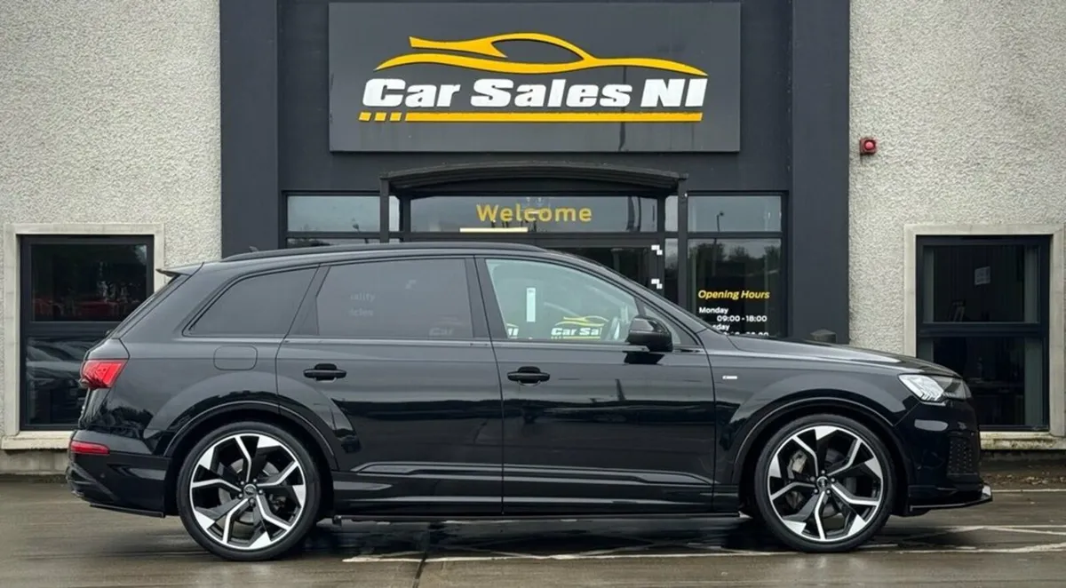 3.0 TDI V6 50 Black Edition SUV 5dr Diesel Tiptron - Image 3