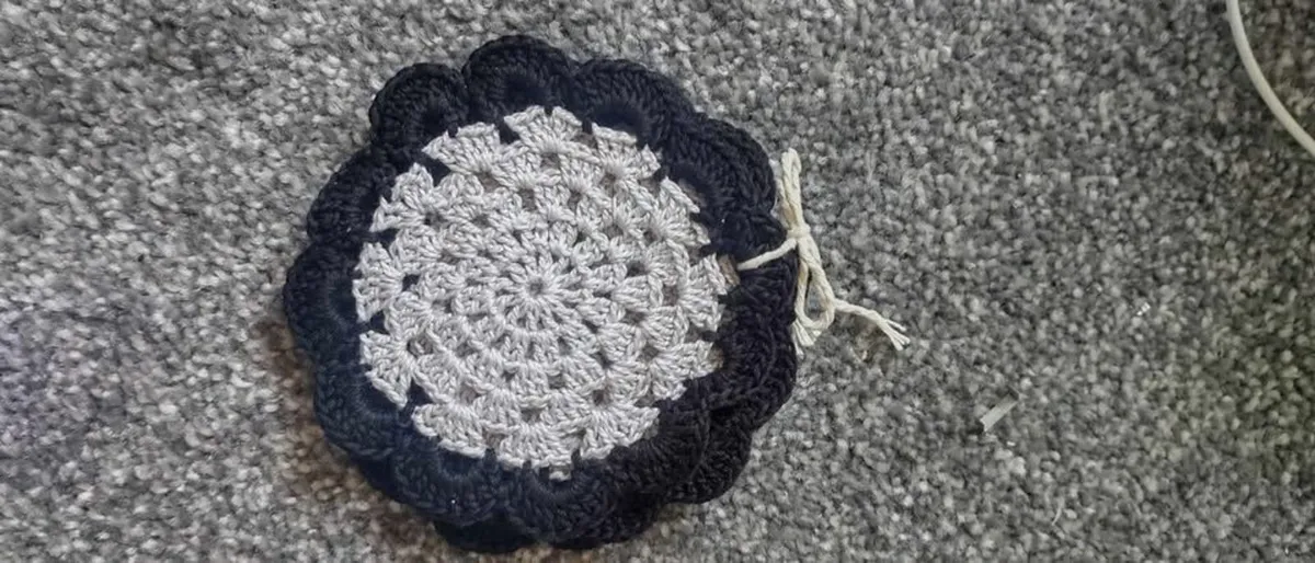 Set of handmade mats - Image 1