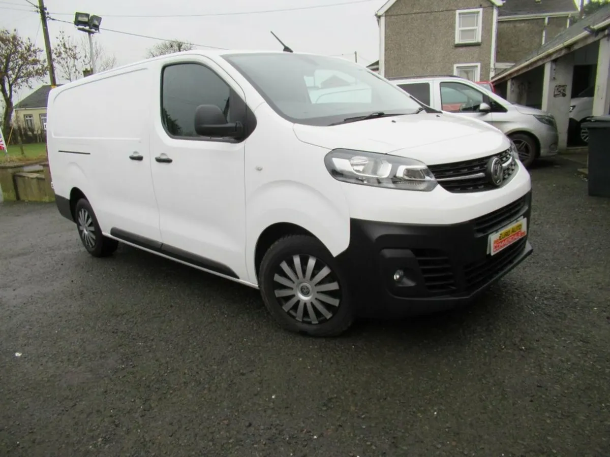 1.5 L2H1 2900 LWB DYNAMIC S/S 101 BHP - Image 1
