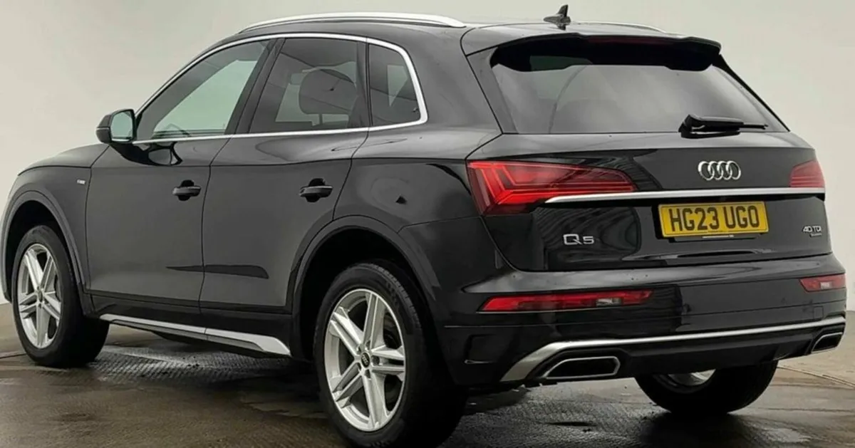 2.0 TDI 40 S line SUV 5dr Diesel S Tronic quattro - Image 3