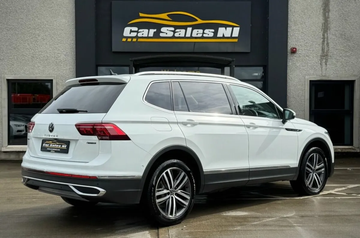 2.0 TDI Elegance SUV 5dr Diesel DSG 4Motion - Image 4