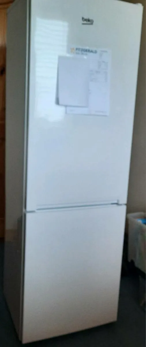 Fridge Freezee - Image 1