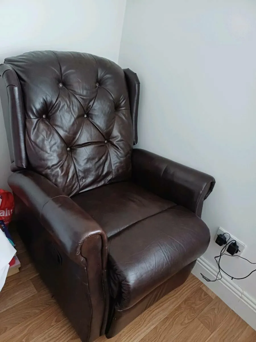 Leather chair - Image 2