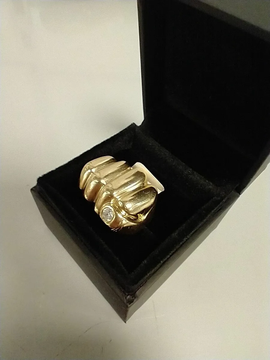9ct Gold Fist Ring 9k W/ Cubic Zirconia - Image 1