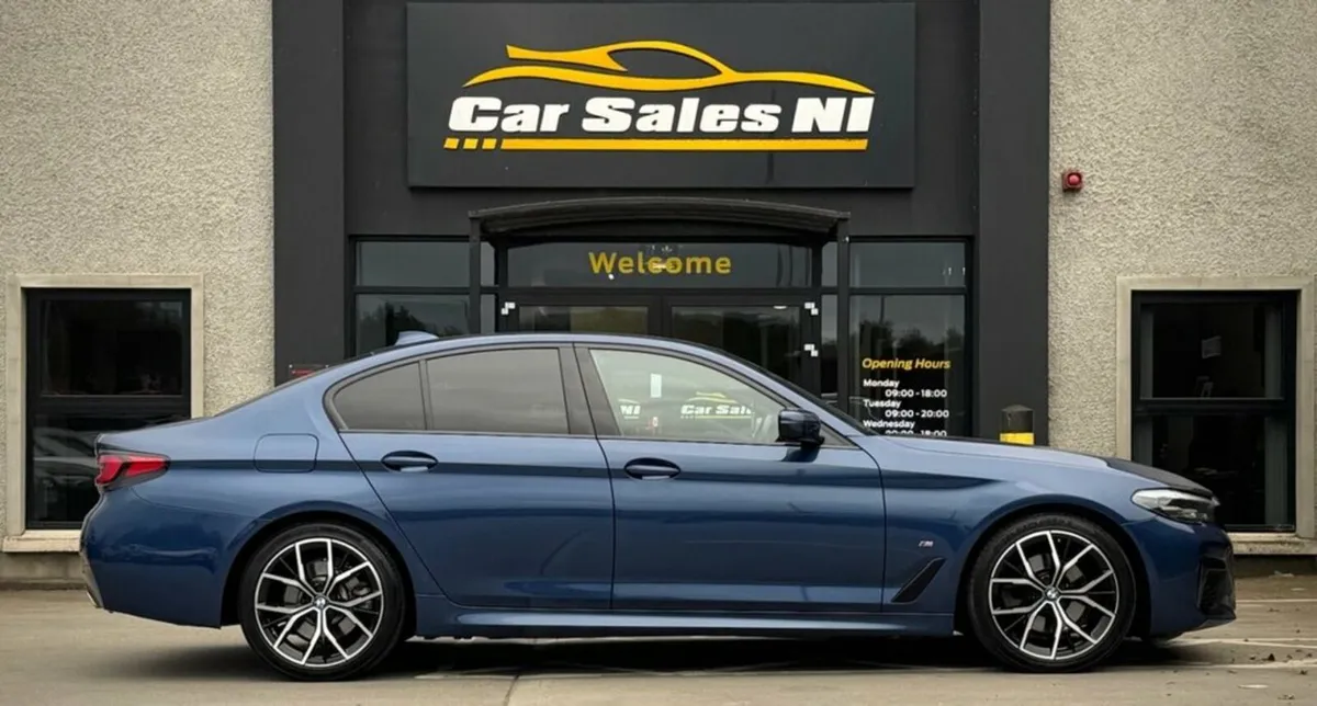 2.0 520d MHT M Sport Saloon 4dr Diesel Hybrid Step - Image 3
