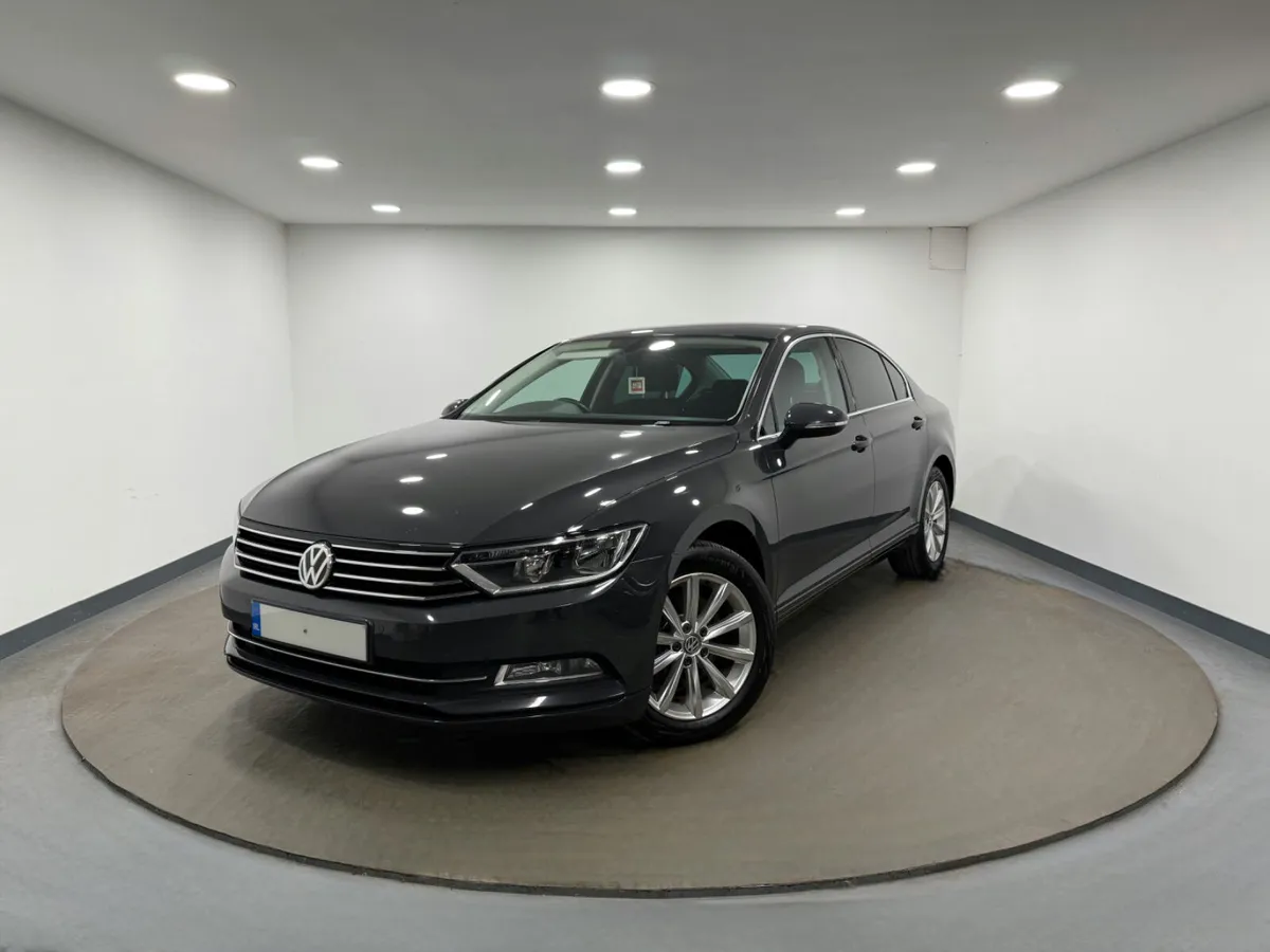 2017 Volkswagen Passat 1.6 TDI SE BUSINESS - Image 1