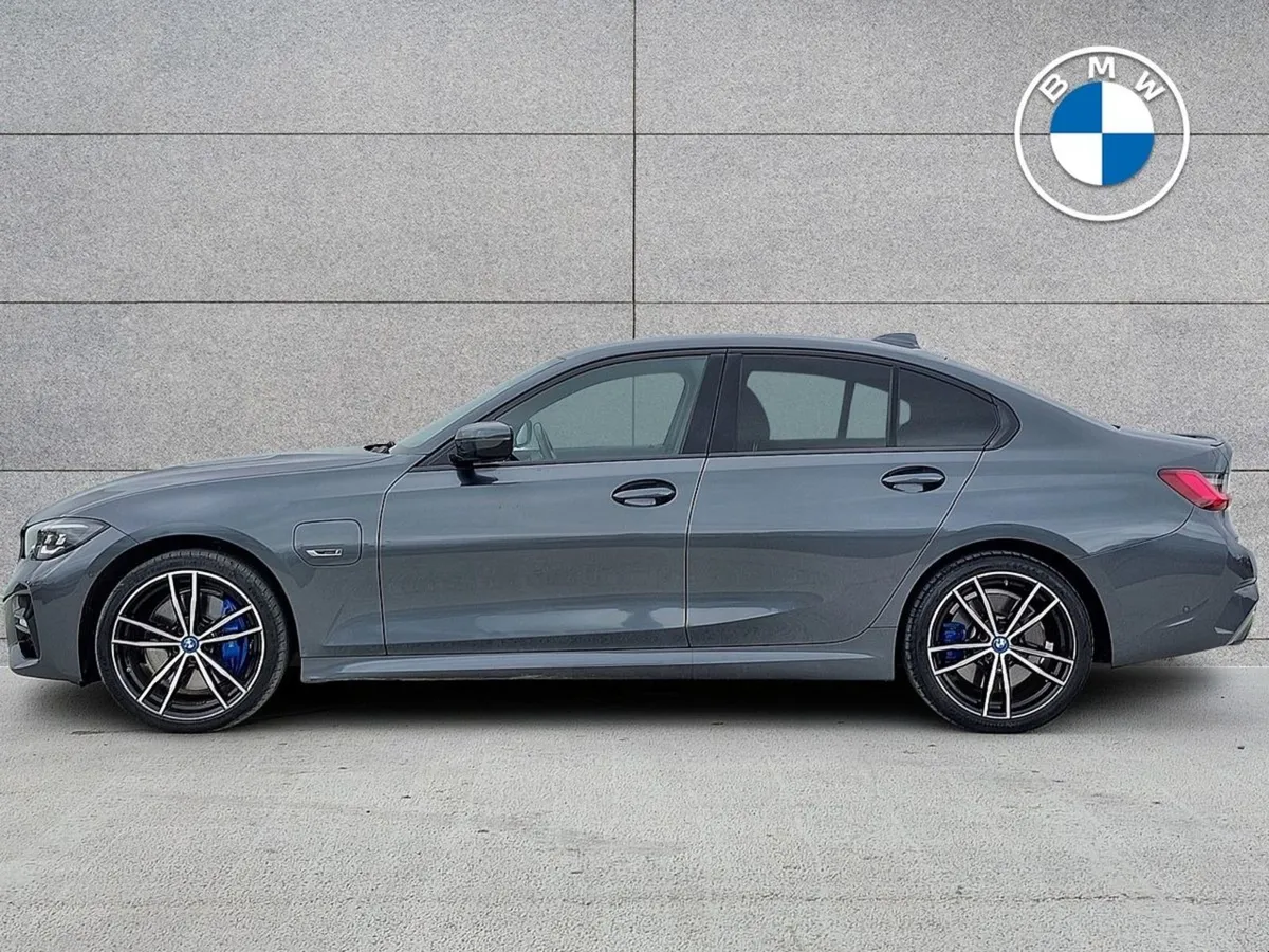 BMW 3 Series M Sport Saloon LCI - Image 4