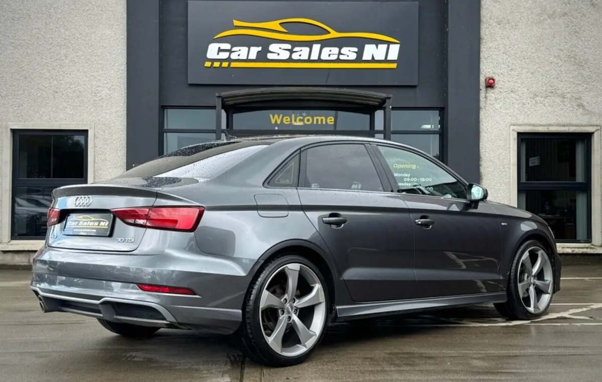 1.6 TDI 30 S line Saloon 4dr Diesel Manual Euro 6 - Image 3