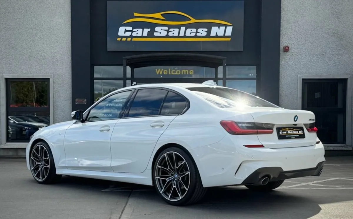 2.0 318d M Sport Saloon 4dr Diesel Manual Euro 6 ( - Image 4