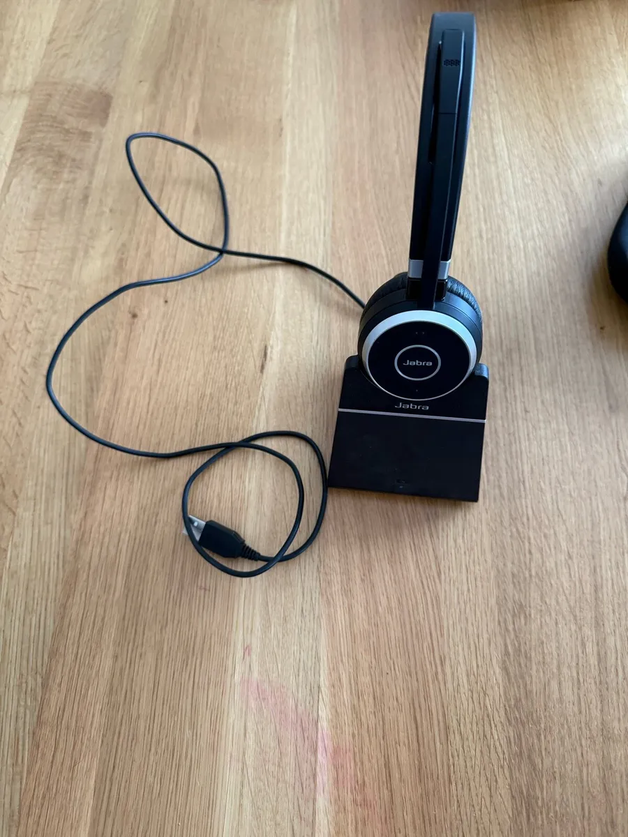 Jabra Evolve 65 wireless headset,charge stand,case - Image 2