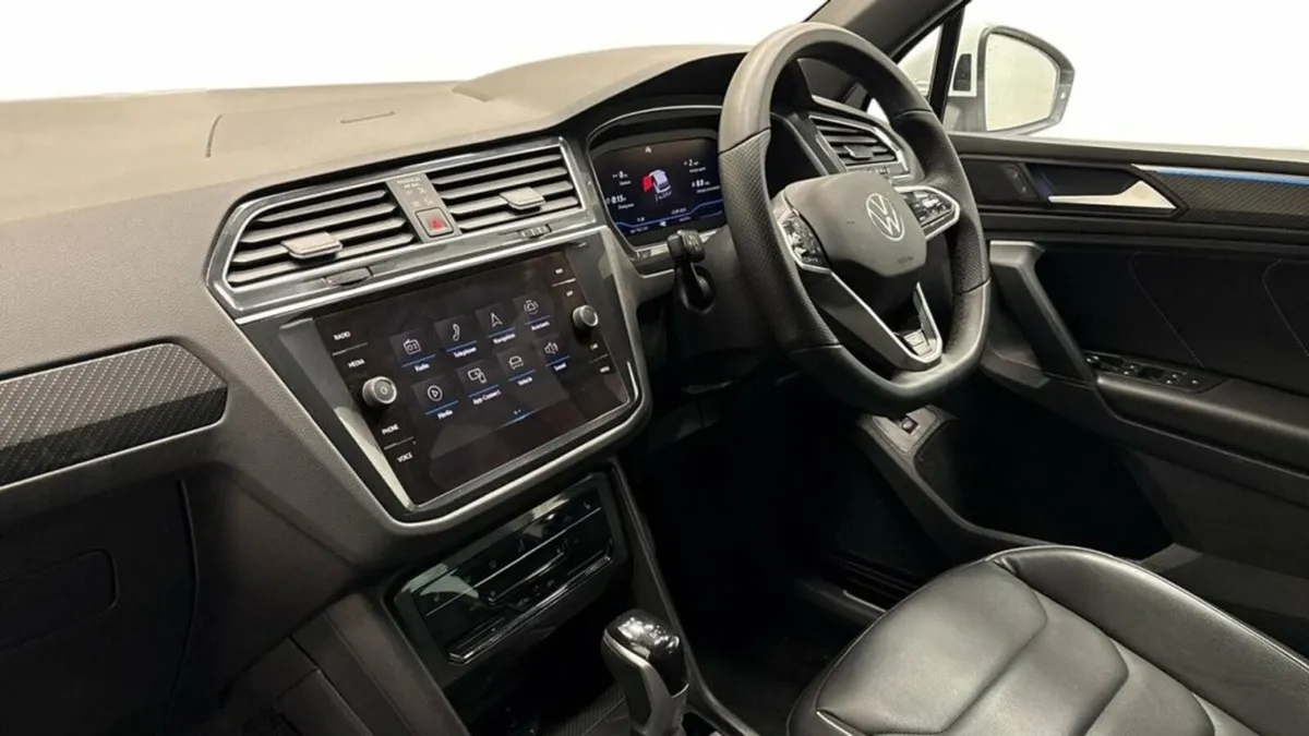2.0 TDI R-Line SUV 5dr Diesel DSG Euro 6 (s/s) (15 - Image 4