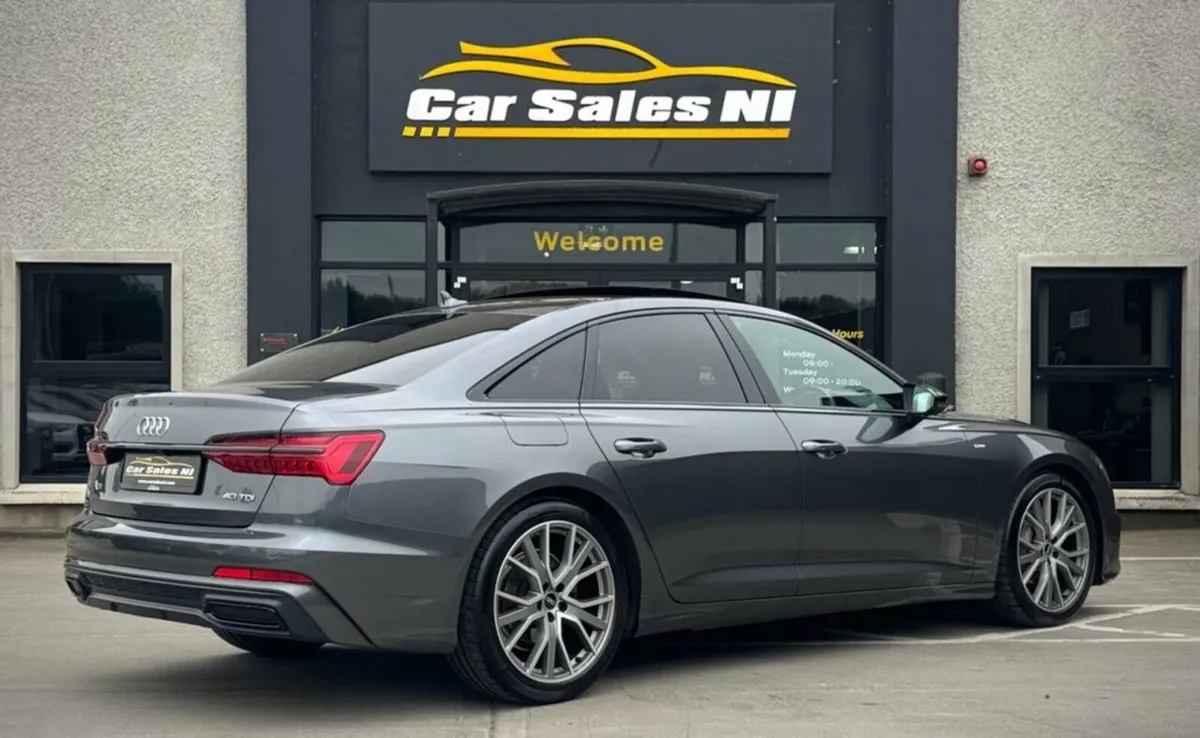 2.0 TDI 40 Black Edition Saloon 4dr Diesel S Troni - Image 3